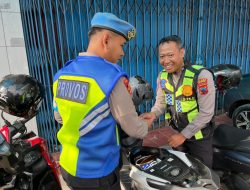 Sebelum Tertibkan Masyarakat, Kelengkapan Personel Ops Keselamatan Candi Polres Blora Diperiksa