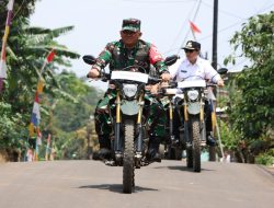 Mengendarai Motor, Danrem Periksa Semua Hasil Pengerjaan Sasaran Fisik TMMD