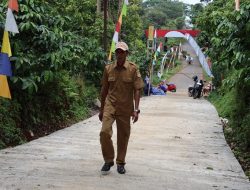 Satgas TMMD Apresiasi Semangat Warga Desa Gedong Yang Luar Biasa